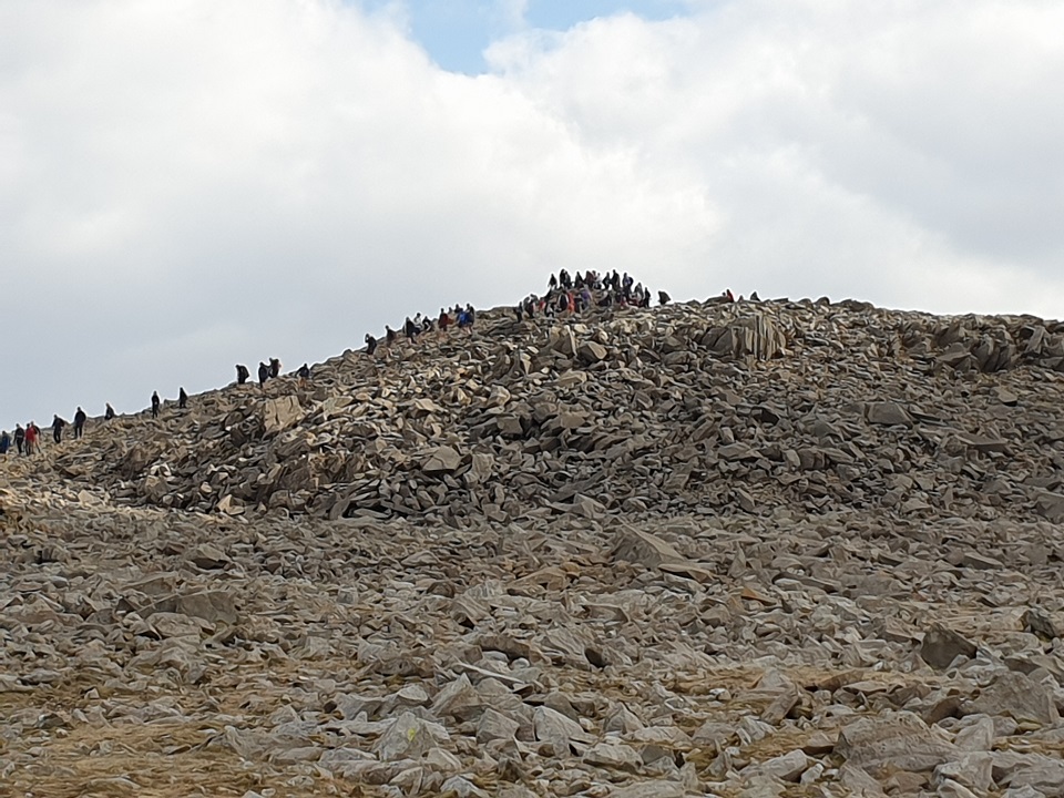 Scafell Pike crowds