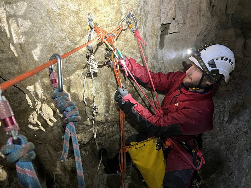 Level 2 (Vertical) Cave Leader training